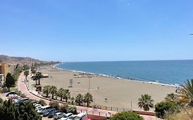 Moderno Piso De 3 Dormitorios En La Playa De Rincon De La Victoria Malaga