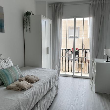 Moderno Piso De 3 Dormitorios En La Playa De Rincon De La Victoria Malaga Exterior foto